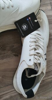 Predam tenisky Bruno Banani, takmer nove, velkost 43, lacno. - 2