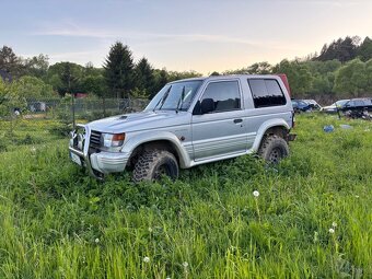 Mitshubishi Pajero 2.8 tdi Rozpredam na náhradné diely - 2