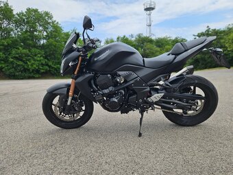 Kawasaki Z750 R - 2