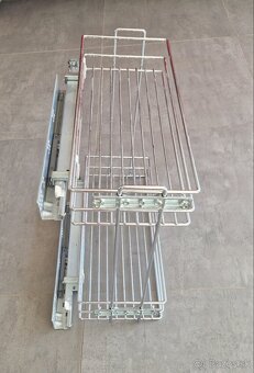 🧺 Výsuvný kovový košík do kuchynskej linky / skrinky - 2