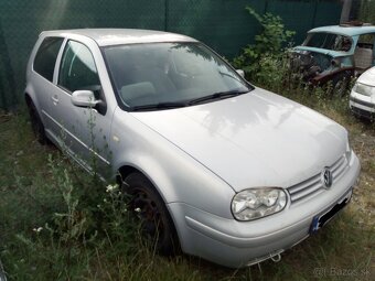 Golf 4 - 2