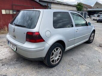 VW Golf 1.6 - 2