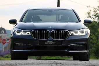 BMW Rad 7 730d xDrive A/T - 2