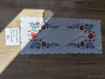 Obrusy retro ručne vyšívané - 2
