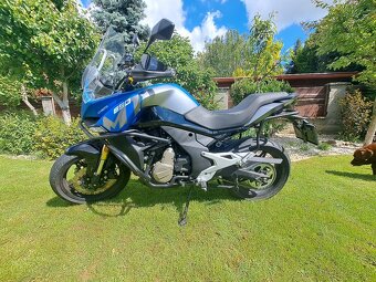 CFMOTO MT 650 PREMIUM - 2