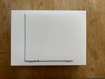 MacBook Air 13 M4 24/256 - 2