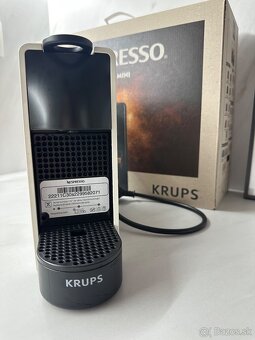 Kapsulový kávovar Krups Nespresso Essenza mini XN110110 - 2