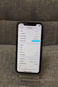 iPhone 11 64GB (plne funkčný) - 2