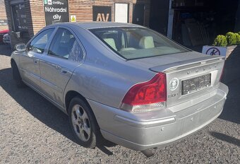 Volvo S60 D5 120kw- Náhradní díly - 2