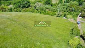 Na predaj slnečný rovinatý pozemok v obci Nitrianske Pravno - 2