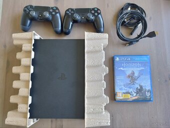 Playstation 4 Slim - 2