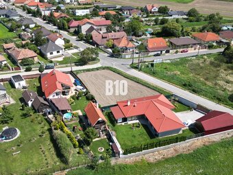 POSTAVTE SI DVOJPODLAŽNÝ DOM ALEBO DVOJDOM NA 9 ÁROVOM POZEM - 2