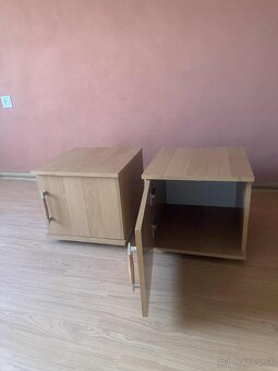 🛏️ Na predaj: Nočné stolíky (2 ks) – 30 € REZERVOVANÉ - 2