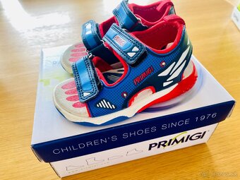 Sandale Primigi svetielkujuce velkost 22 - 2