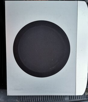 LG subwoofer 300 wat plus repraky 140 wat - 2