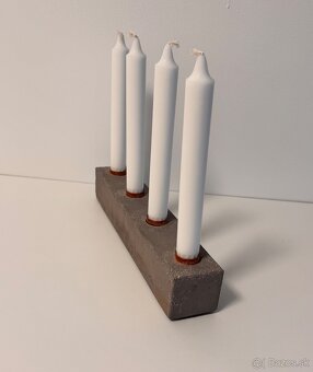 Predám GURÉ betónový 4 svietnik - 2