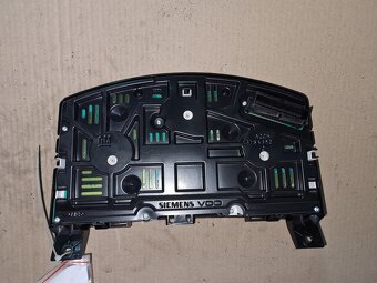 Budíky Opel Zafira B 1.9 CDTi 13225981 - 2