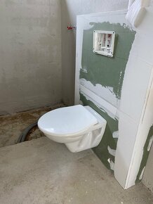 Predam novu sanitu - vana, zavesne wc, mensie umyvadlo - 2