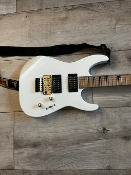 Jackson X Series Soloist SLXM DX MN Snow White - 2