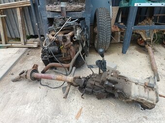 Malotraktor ARO 10 - 2