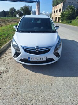 Oprl Zafira tourer 1.4, 103 kw, benzin + plyn, 7 miestny - 2