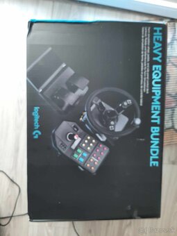 Logitech G Heavy Equipment Bundle - volant, pedále a panel s - 2