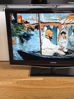 Samsung 40" TV - 2