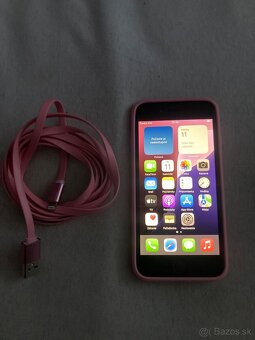 Predám iPhone se 2020.64 GB. - 2