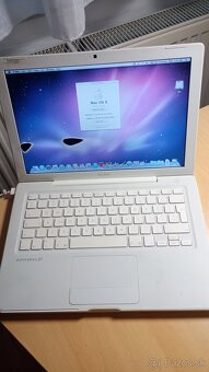 Macbook (biely) - OS X Show Leopard (2 GB RAM) - 2
