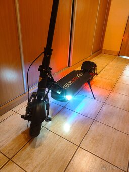 Elektrická kolobežka Techlife X8S - 2