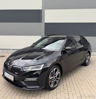 Škoda octavia 4 rs hybrid - 2