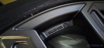 Zimne komplety original Hyundai 235/50 R19 - 2