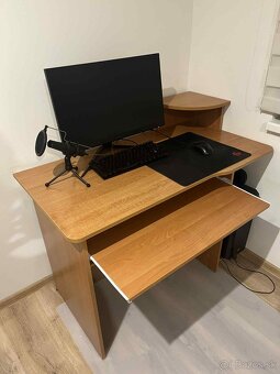 Počítačový stôl - 2