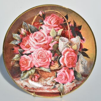 Taniere plné kvetov - zberateľské porcelánové taniere - 2