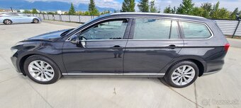 Volkswagen Passat Variant Highline 2.0 TDi 110kw - 2