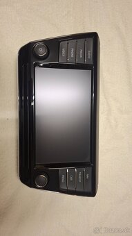 Predám originálne autorádio Škoda Superb III - 2