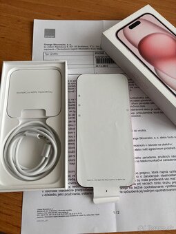 Apple iPhone 15 128GB Pink - 2