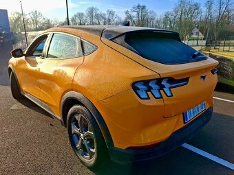 Ford Mustang Mach-E 75,7 kWh RWD STD za 31.490 € s DPH - 2