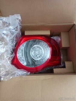 Vw Passat B6 kombi zadné svetlá - 2