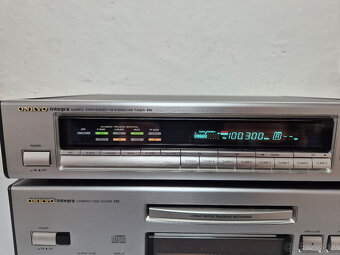 Onkyo Integra Tuner + CD - 2