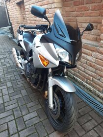 Motocykel Honda CBF 600 - 2