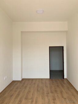 Klimatizovaná kancelária na Fiľakovskej ceste - 16m2 - 2