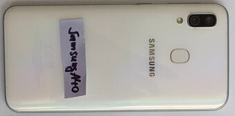 Samsung A40 na náhradné diely - 2