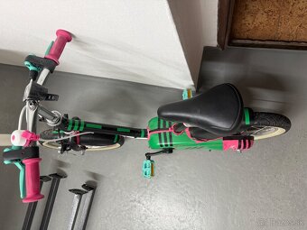 Detský bicykel s pomocnými kolieskami - 2