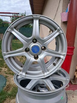 Predám alu hliníkové disky 4x108 Ford Fiesta R15 - 2