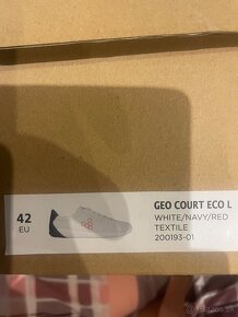 Vivobarefoot 42 - 2
