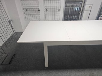 Rozkladací biely jedálenský stôl 180/220/260 x 95 cm - 2
