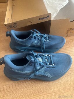ASICS Novablast 5 men 42 - 2