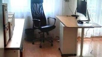 Kancelárske priestory s vysokými stropmi a súkromným dvorom - 2