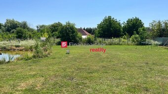 Rodinný dom s pozemkom 2 395 m², Kolárovo, Komárno - 2